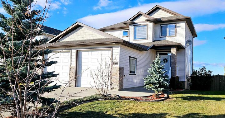Property Photo:  10218 154 Avenue  AB T8X 0J6 