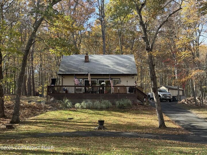 Property Photo:  301 Sellersville Dr Drive  PA 18302 