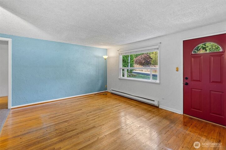 Property Photo: 15020 Densmore Avenue N WA 98133