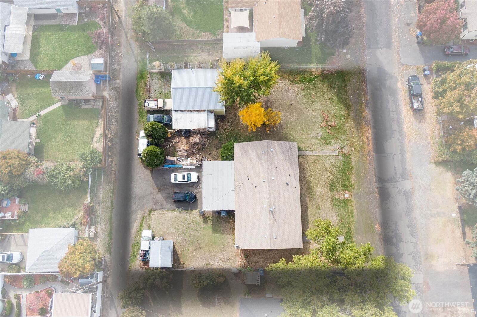 Property Photo: 1309 Umatilla Street WA 99362