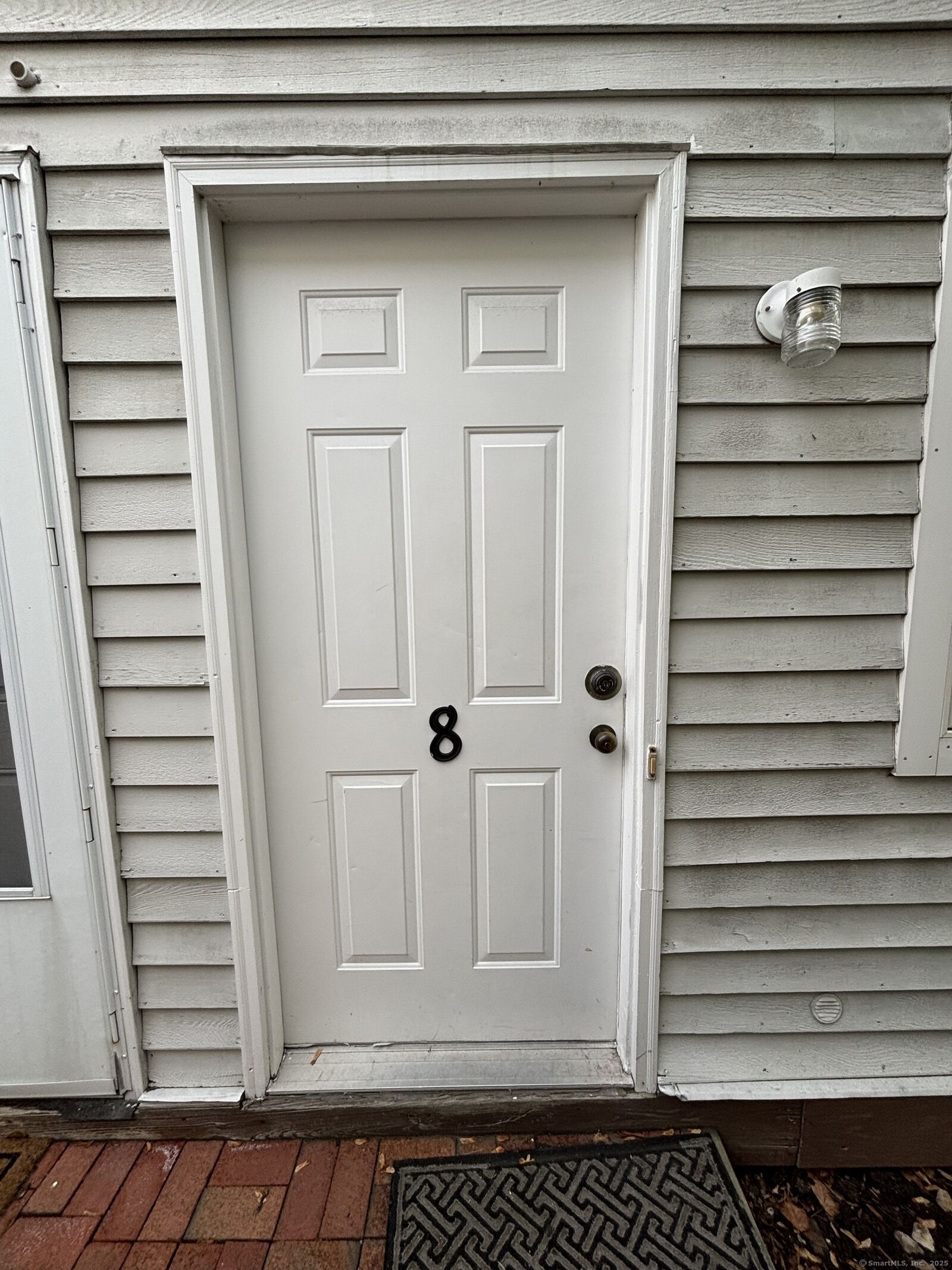 Property Photo: 26 Fairfield Avenue 8B CT 06854