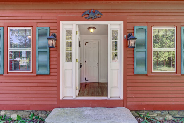 Property Photo:  674 Middle Turnpike  CT 06268 