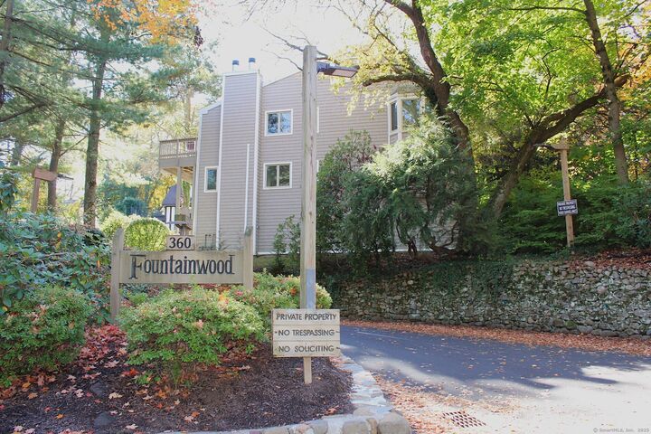 Property Photo:  360 Fountain Street Apt 5  CT 06515