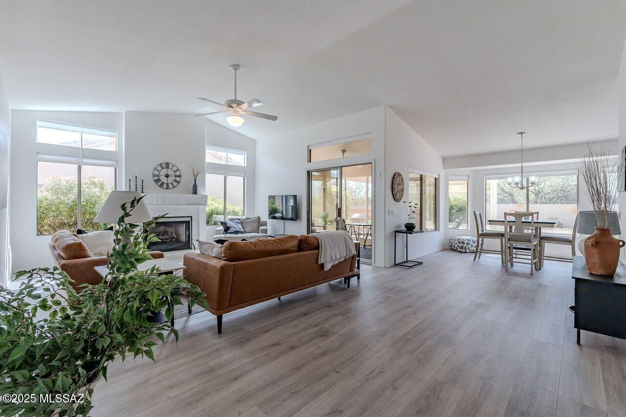 Property Photo:  36526 S Wind Crest Drive  AZ 85739 