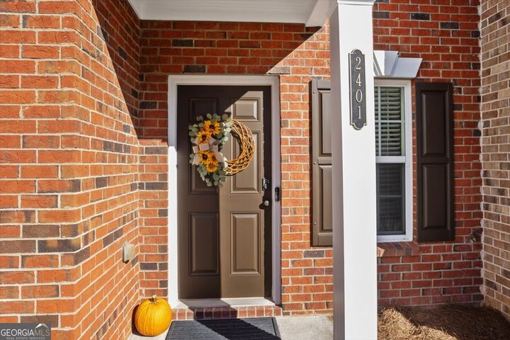 Property Photo:  2401 Heritage Park Circle NW 14  GA 30144