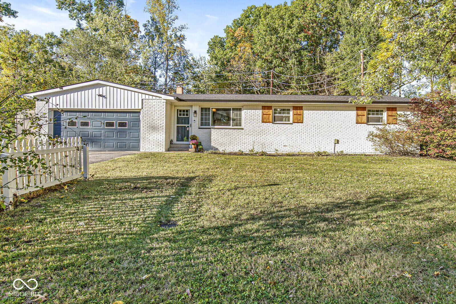 Property Photo:  2932 Parr Drive  IN 46220 