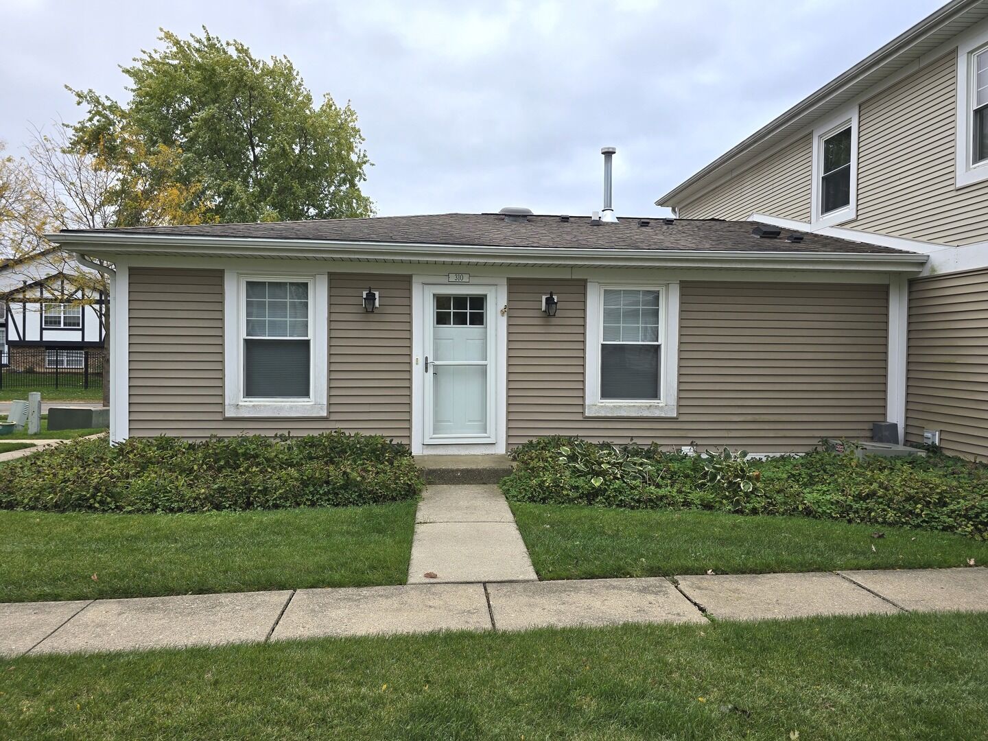 Property Photo:  310 Russet Way 0  IL 60061