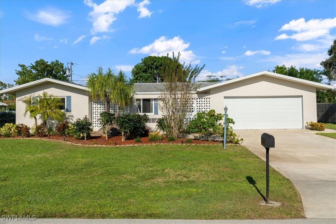 Property Photo:  1502 Canal Street  FL 33936 