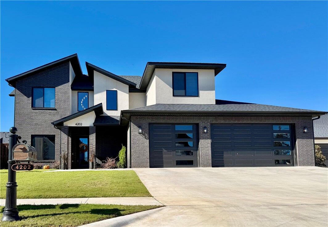 Property Photo:  4202 S 87th Place  AR 72713 