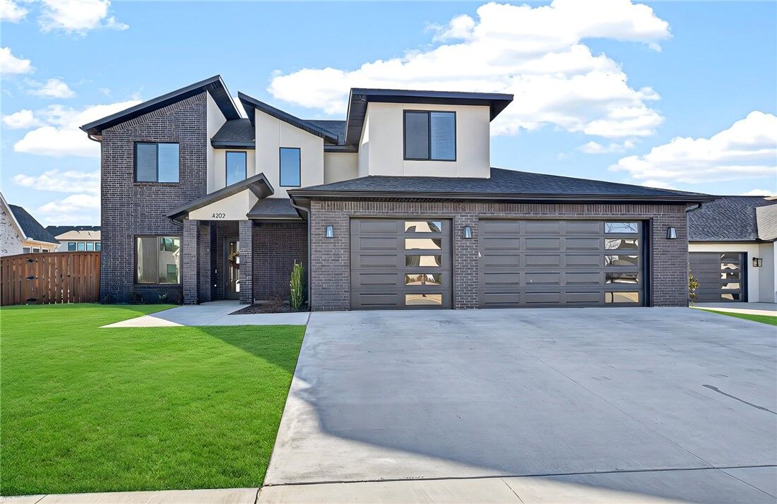 Property Photo:  4202 S 87th Place  AR 72713 