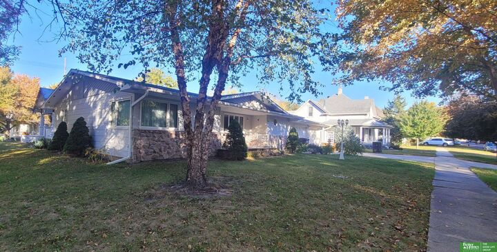 Property Photo:  707 N Beaver Avenue  NE 68467