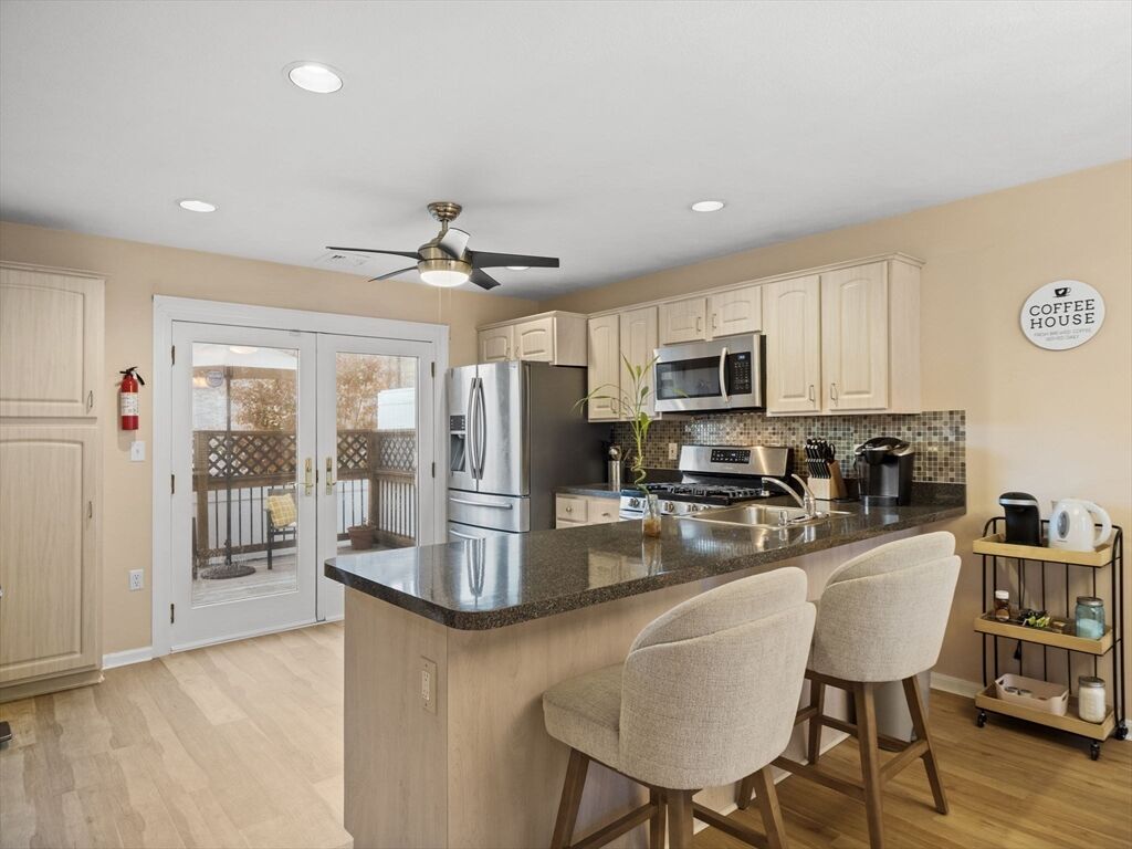 Property Photo:  580 Bennington St 580  MA 02128 