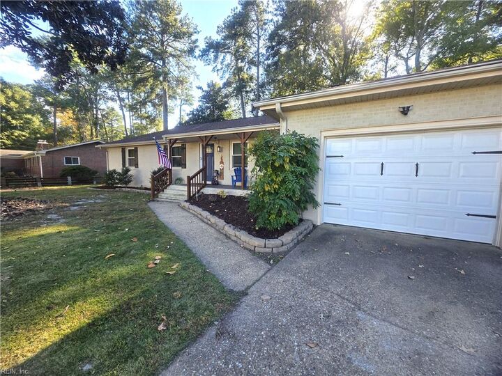 Property Photo: 4707 W High St VA 23703
