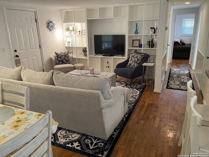 Property Photo: 113 Creekview TX 78133