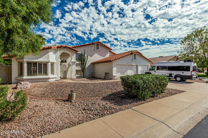 Property Photo:  14811 N 44th Place  AZ 85032