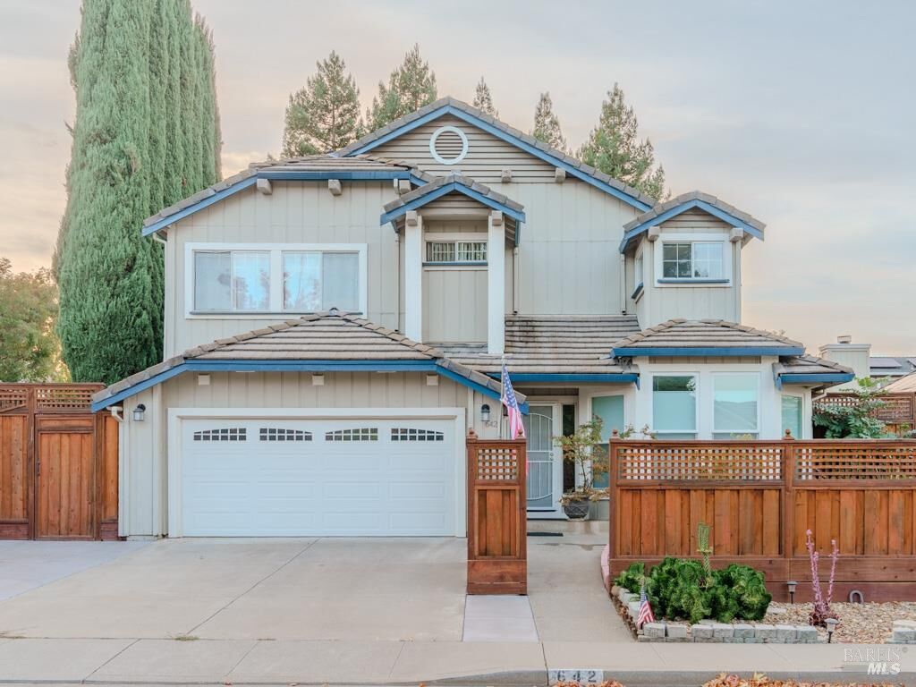 Property Photo:  642 White Oak Lane  CA 95687