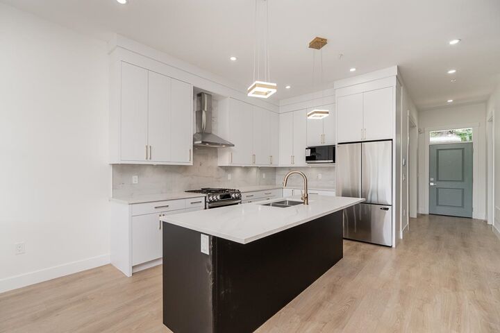 Property Photo: 20535 74B Avenue BC V2Y 3S8