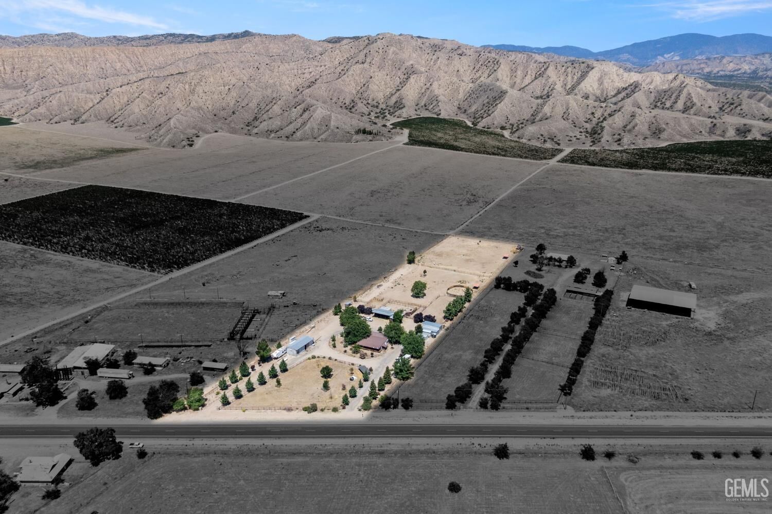 Property Photo:  4333 Highway 33  CA 93254