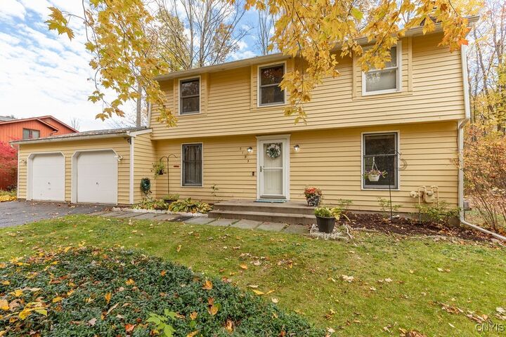 Property Photo:  3195 Fields End Drive  NY 13027 