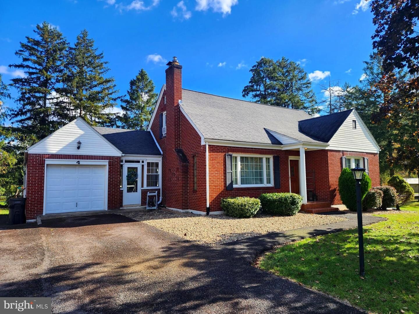 Property Photo: 4 Oaklawn Avenue MD 21502