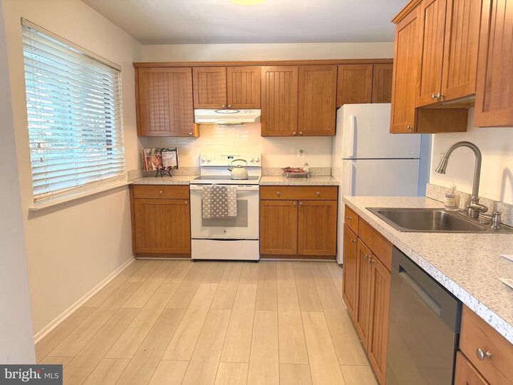 Property Photo: 1071 Cedar Ridge Court MD 21403