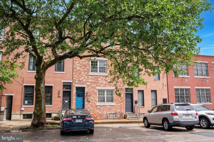 Property Photo:  2351 E York Street  PA 19125