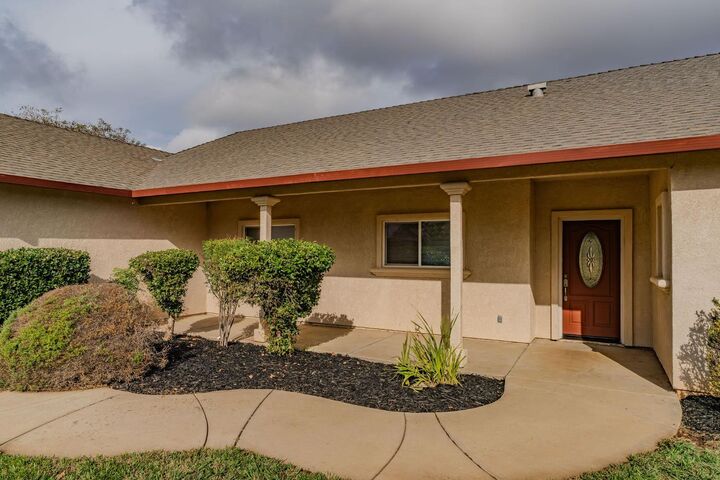 Property Photo: 6710 Baldwin Street CA 95252