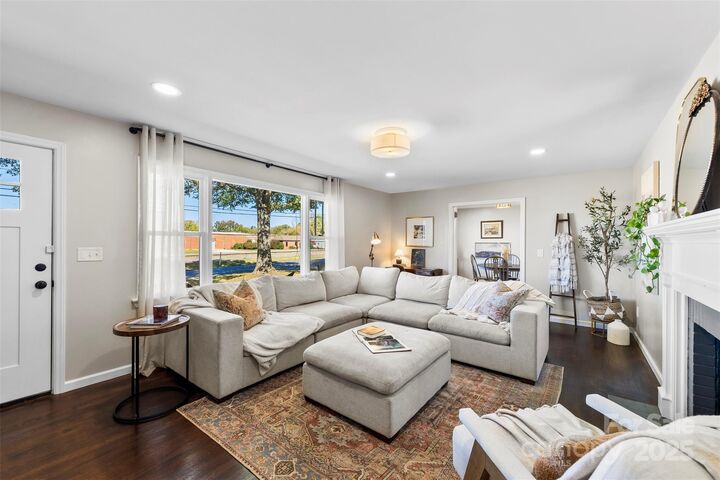 Property Photo: 411 S Battleground Avenue NC 28086