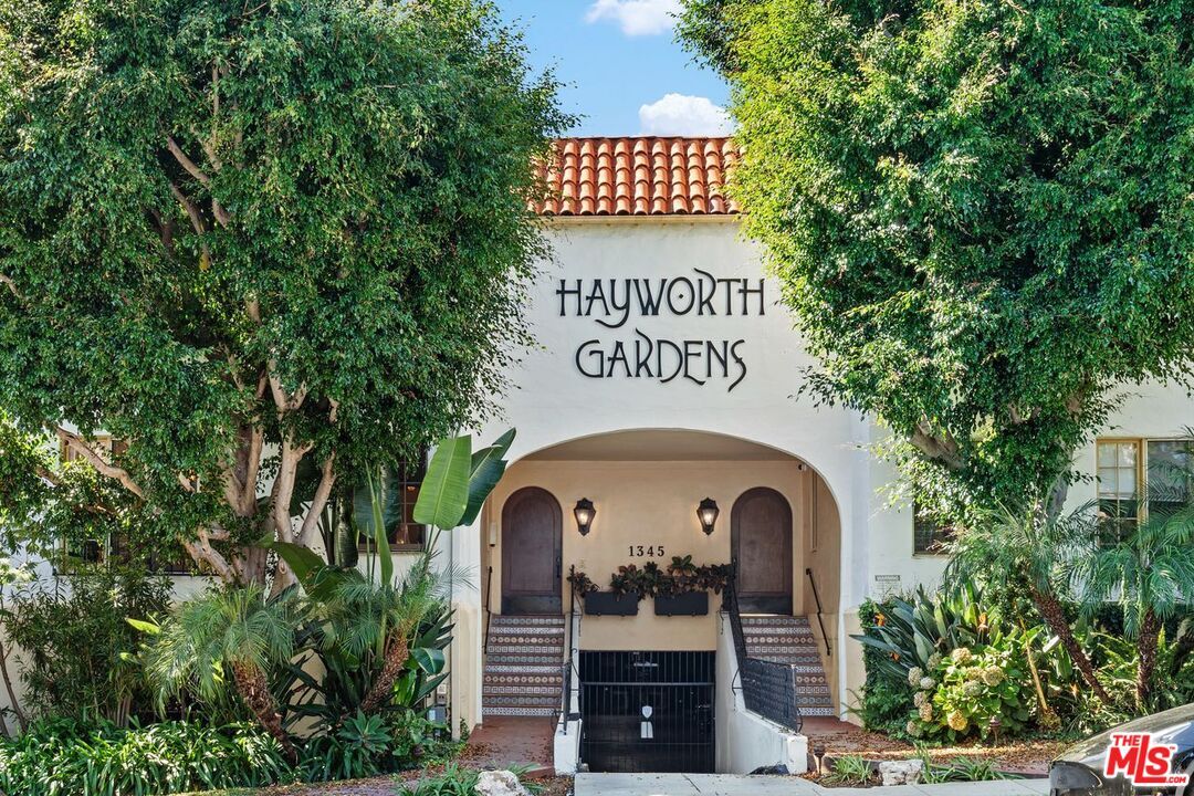 Property Photo:  1345 N Hayworth Ave  CA 90046