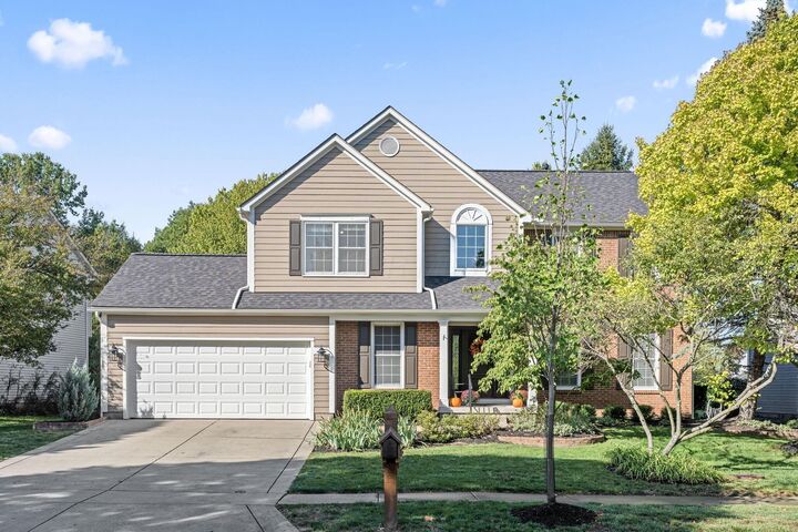 6088 Holywell Drive  Dublin OH 43017 photo