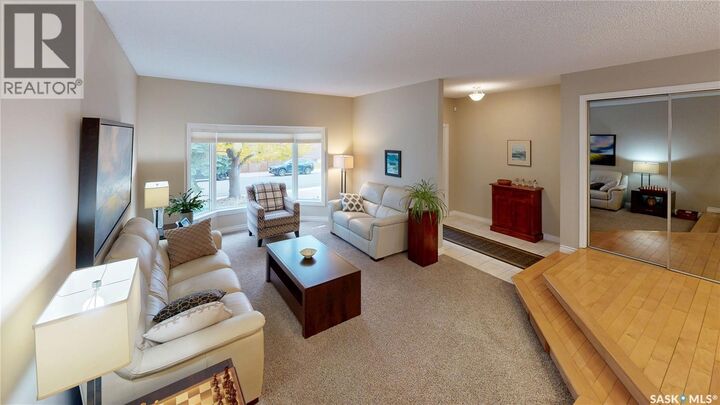 Property Photo:  2322 Hanover Crescent E  SK S4V 0Z6 