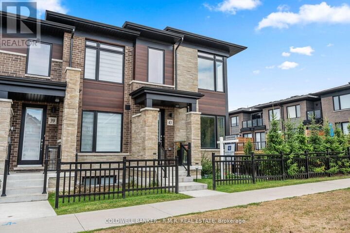 Property Photo:  43 Assunta Lane  ON L1C 7H3