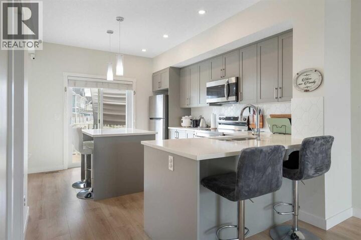 Photo de la propriété:  240 Copperleaf Way Southeast  AB T2Z 5G2 