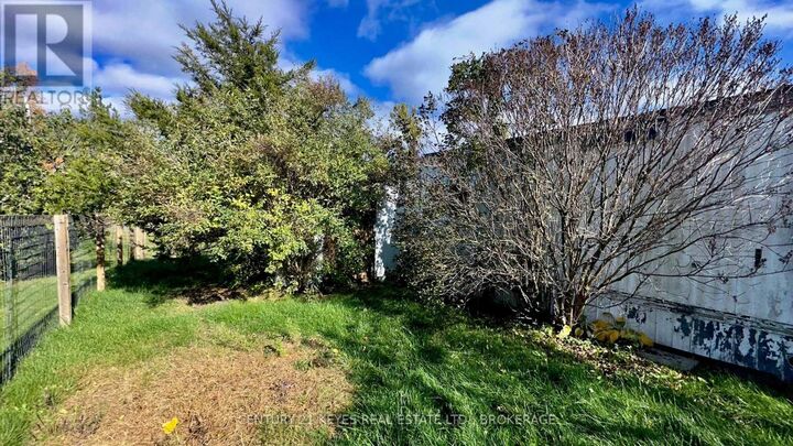 Photo de la propriété:  104 Ellisville Road 16  ON K0H 2N0