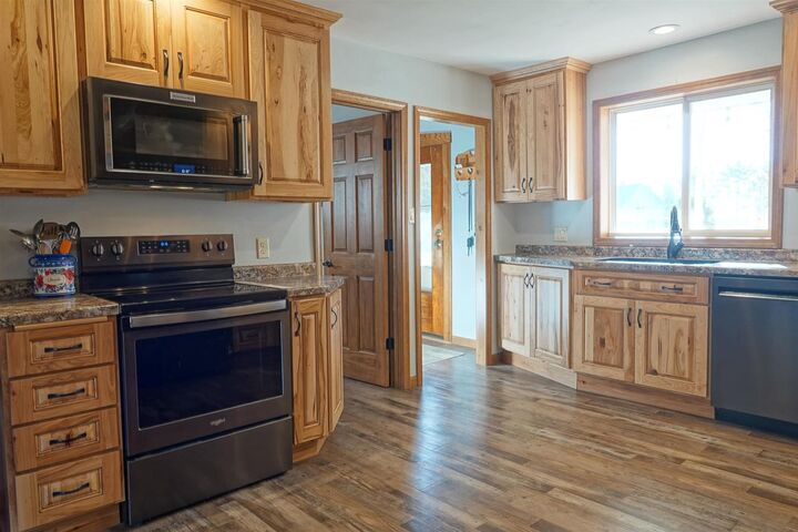 Property Photo:  746 Fayette Avenue  WI 54470