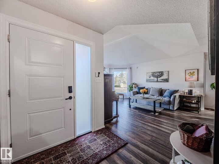 Photo de la propriété:  14 Heritage Boulevard  AB T8N 5P8