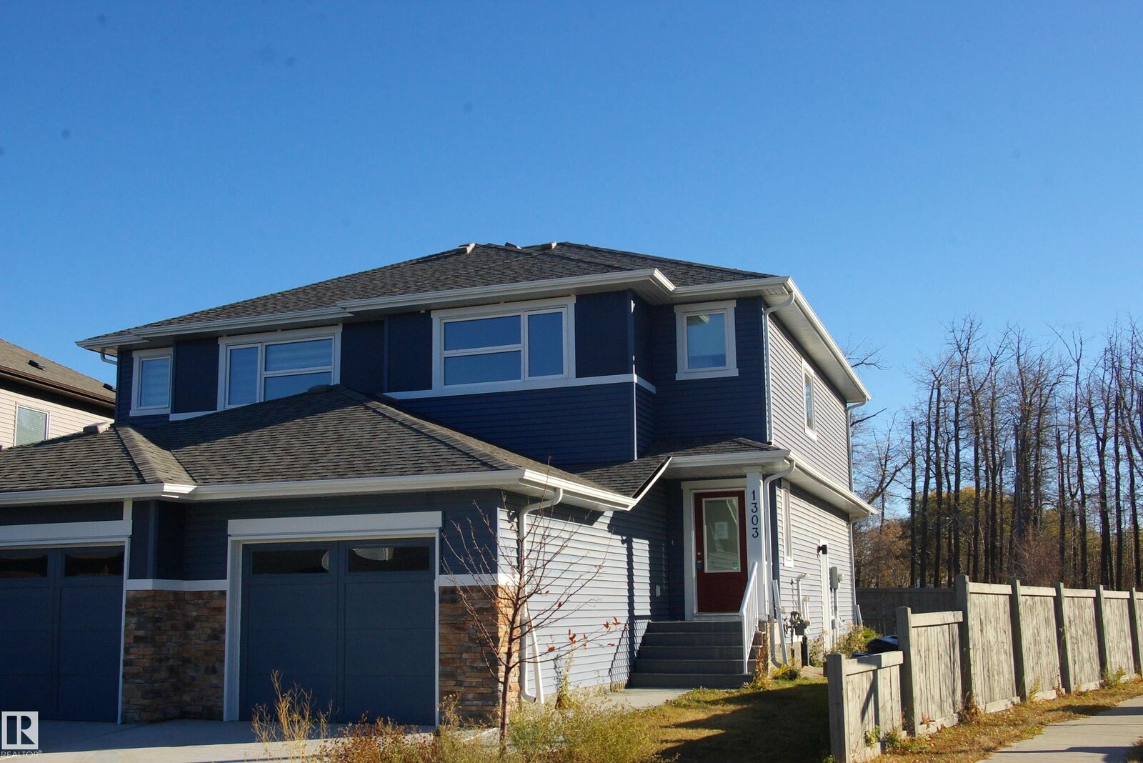 Property Photo:  1303 Erker Crescent NW  AB T6M 1N4 