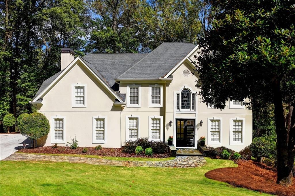 Property Photo: 455 Oak Laurel Court GA 30022