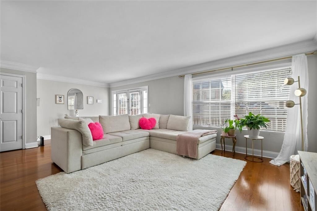 Property Photo: 6980 Roswell Road A8 GA 30328