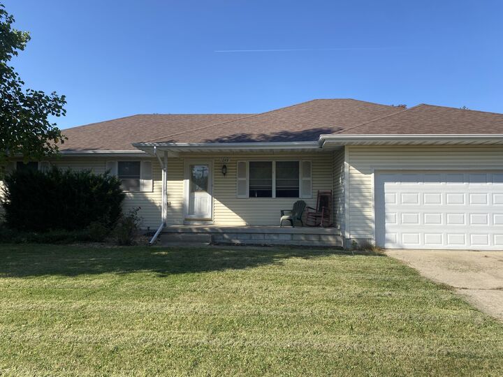 1649 Southview Drive  Lowell IN 46356 photo