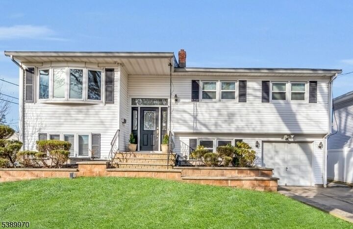 656 Garden St  Union Twp. NJ 07083 photo