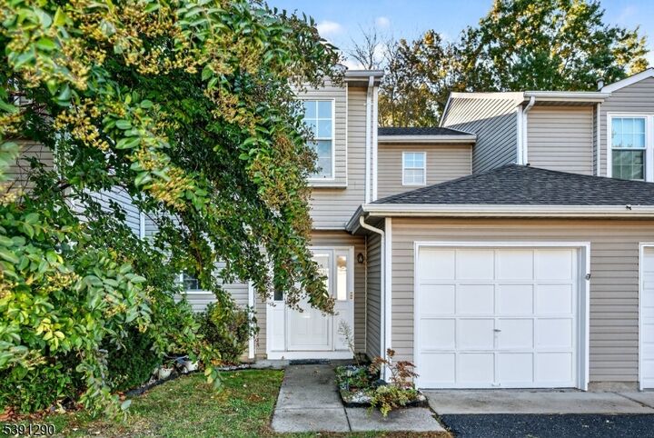 34 S Pointe Cir  Tinton Falls Boro NJ 07753 photo