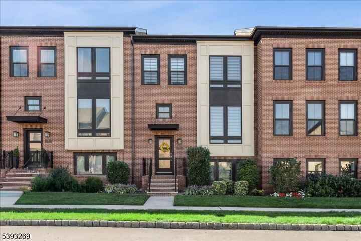 17 E Hartwick Dr  Montgomery Twp. NJ 08558 photo