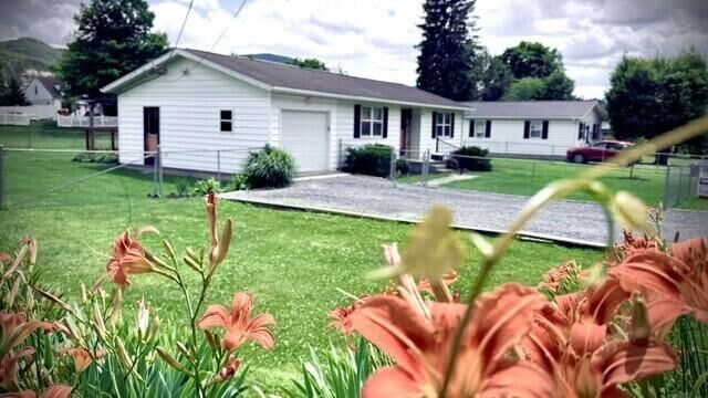 Property Photo: 200 Forren Ln WV 24986