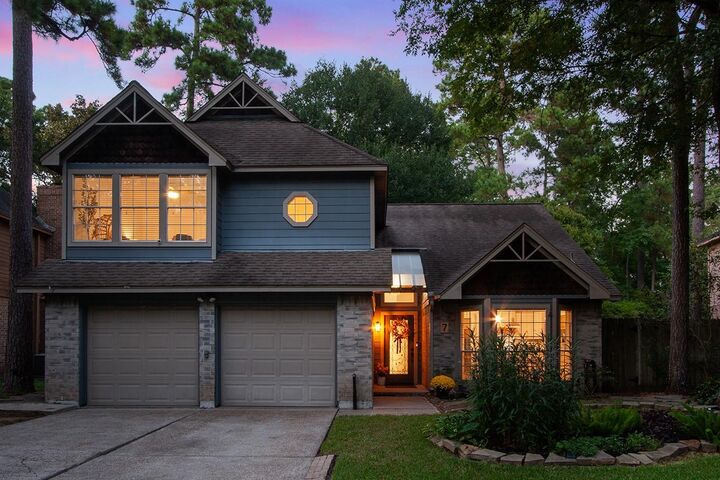 Property Photo:  7 Dusky Meadow Place  TX 77381 