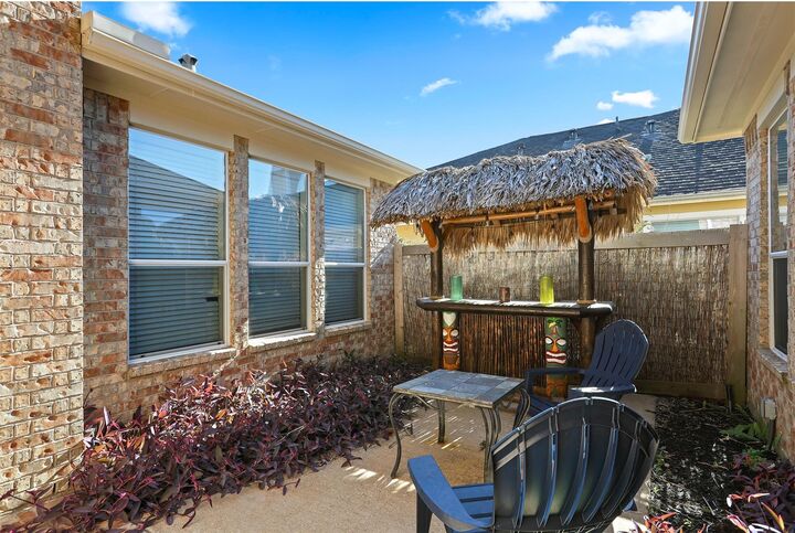 Property Photo: 5026 Gulf Stream Lane TX 77518