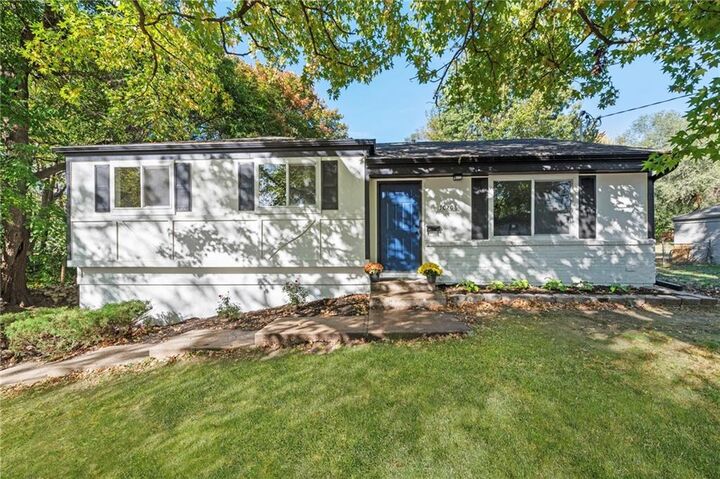 10206 W 88th Terrace  Overland Park KS 66212 photo