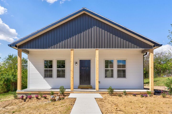Property Photo:  431 E Washington Street  IN 47660 