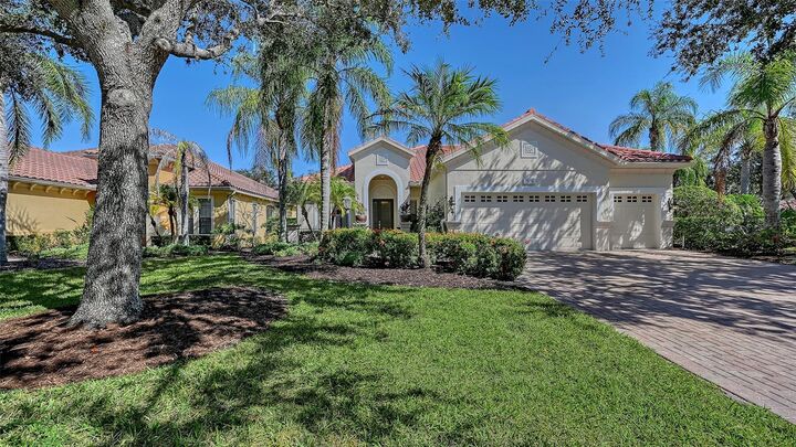 7656 Portstewart Drive  Lakewood Ranch FL 34202 photo