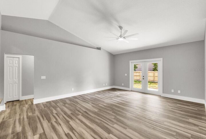 Property Photo: 570 E 5th Street FL 32766